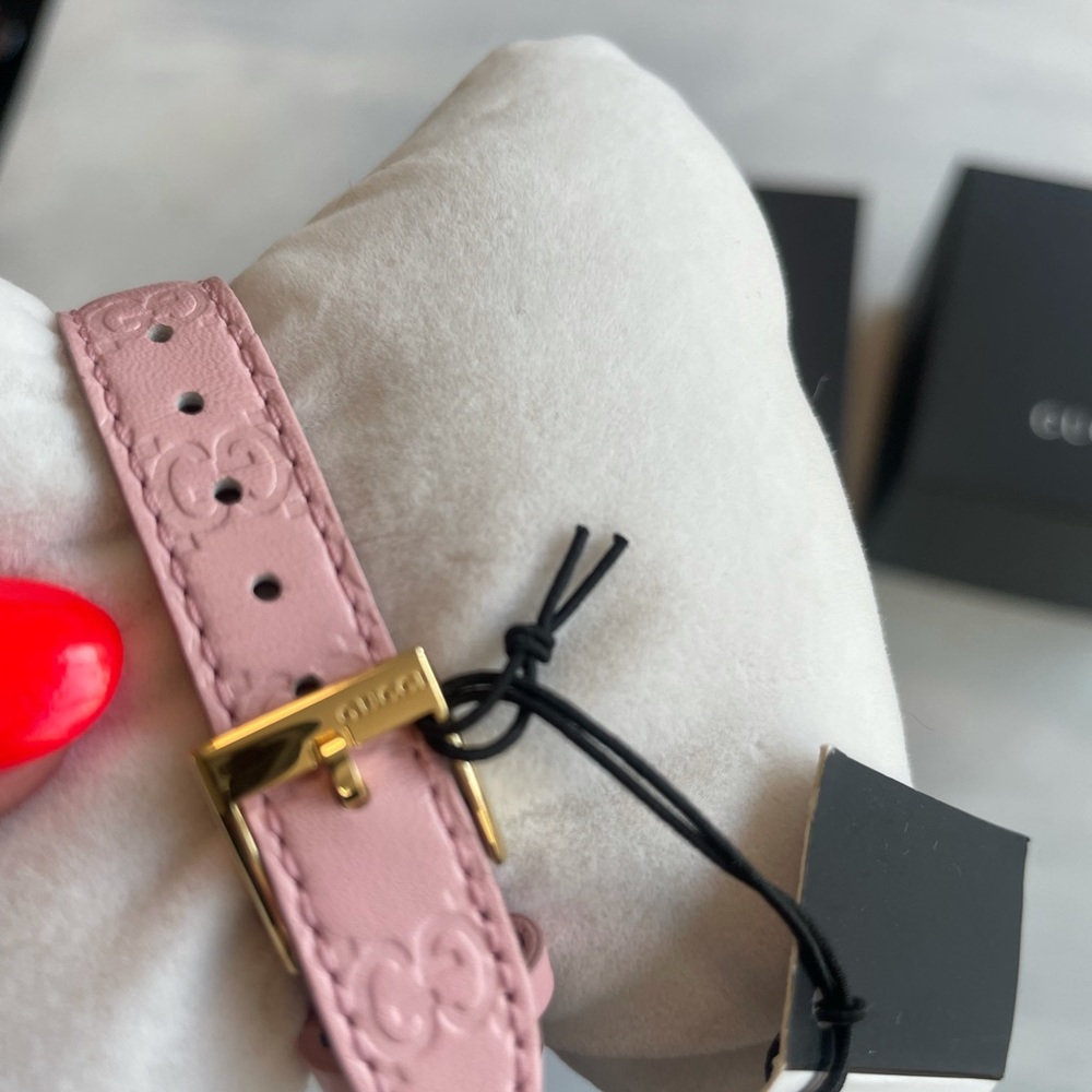 ❌SOLD❌Gucci Swiss G-Timeless Pink Leather Strap Watch - Picture 12 of 12